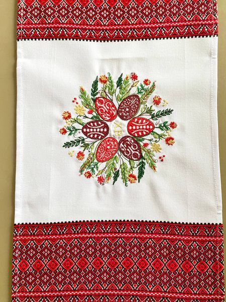 Великодній рушник для кошика з вишивкою яєць та орнаментом 71&times;32 см 23657 фото